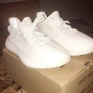 Yeezy 350 V2 white
